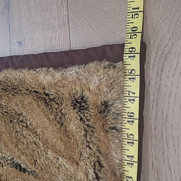 EUC Pottery Barn Throw Blanket Brown/Grey Faux Fur Heavy Weight Sofa Blanket - Picture 7 of 11
